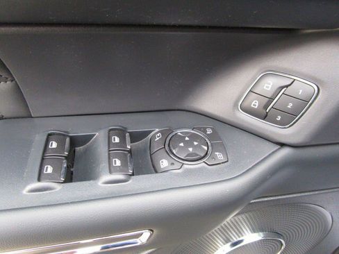 Used 2022 Ford Expedition Max Platinum AWD/4WD image 18