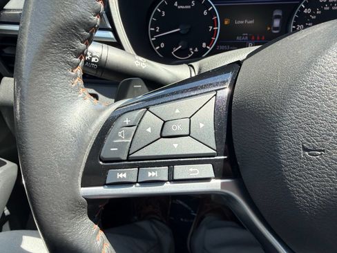 Used 2023 Nissan Altima 2.5 SR w/ SR Premium Package AWD/4WD image 21