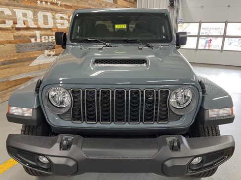 New 2026 Jeep Gladiator Sport image 9