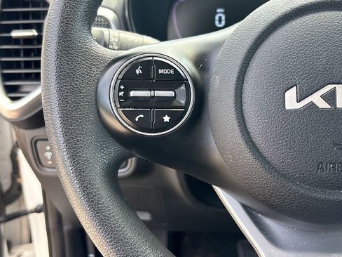 Used 2023 Kia Soul LX w/ Option Group 015 FWD image 18