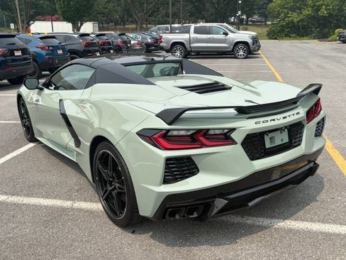 Used 2024 Chevrolet Corvette Stingray Preferred Conv w/ Z51 Performance Package RWD image 5