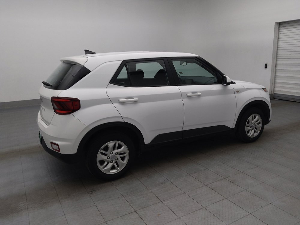 Used 2022 Hyundai Venue SE w/ Cargo Package FWD image 10