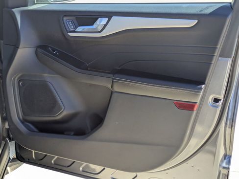 Used 2021 Ford Escape SEL image 28