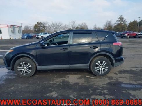 Used 2018 Toyota RAV4 LE w/ All Weather Liner Package image 7