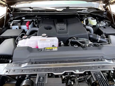New 2026 Toyota Tundra Limited AWD/4WD image 16
