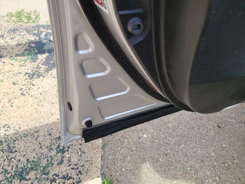Used 2013 Toyota Avalon Limited FWD image 17