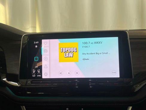 Certified 2024 Volkswagen Atlas SEL Premium R-Line AWD/4WD image 17