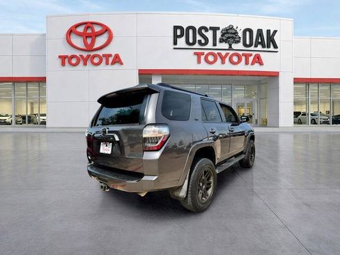 Used 2018 Toyota 4Runner SR5 Premium RWD image 8