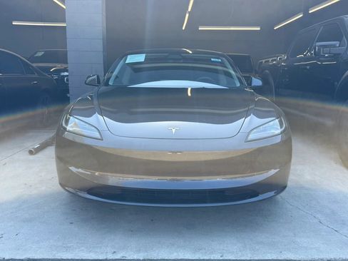 Used 2025 Tesla Model 3 Long Range RWD image 2