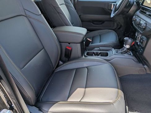 New 2026 Jeep Gladiator Sport AWD/4WD image 35