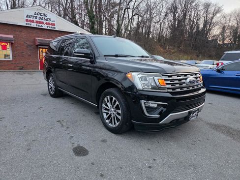 Used 2018 Ford Expedition Limited AWD/4WD image 3