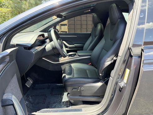 Used 2024 Tesla Model X AWD/4WD image 12