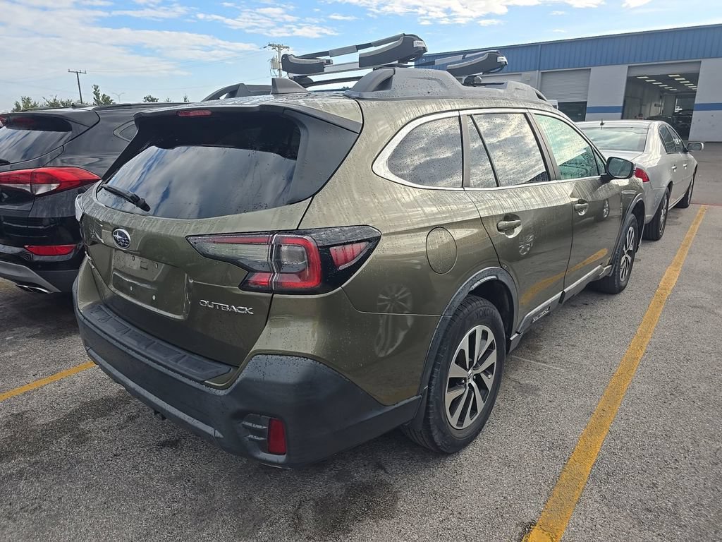 Used 2022 Subaru Outback Premium AWD/4WD image 3