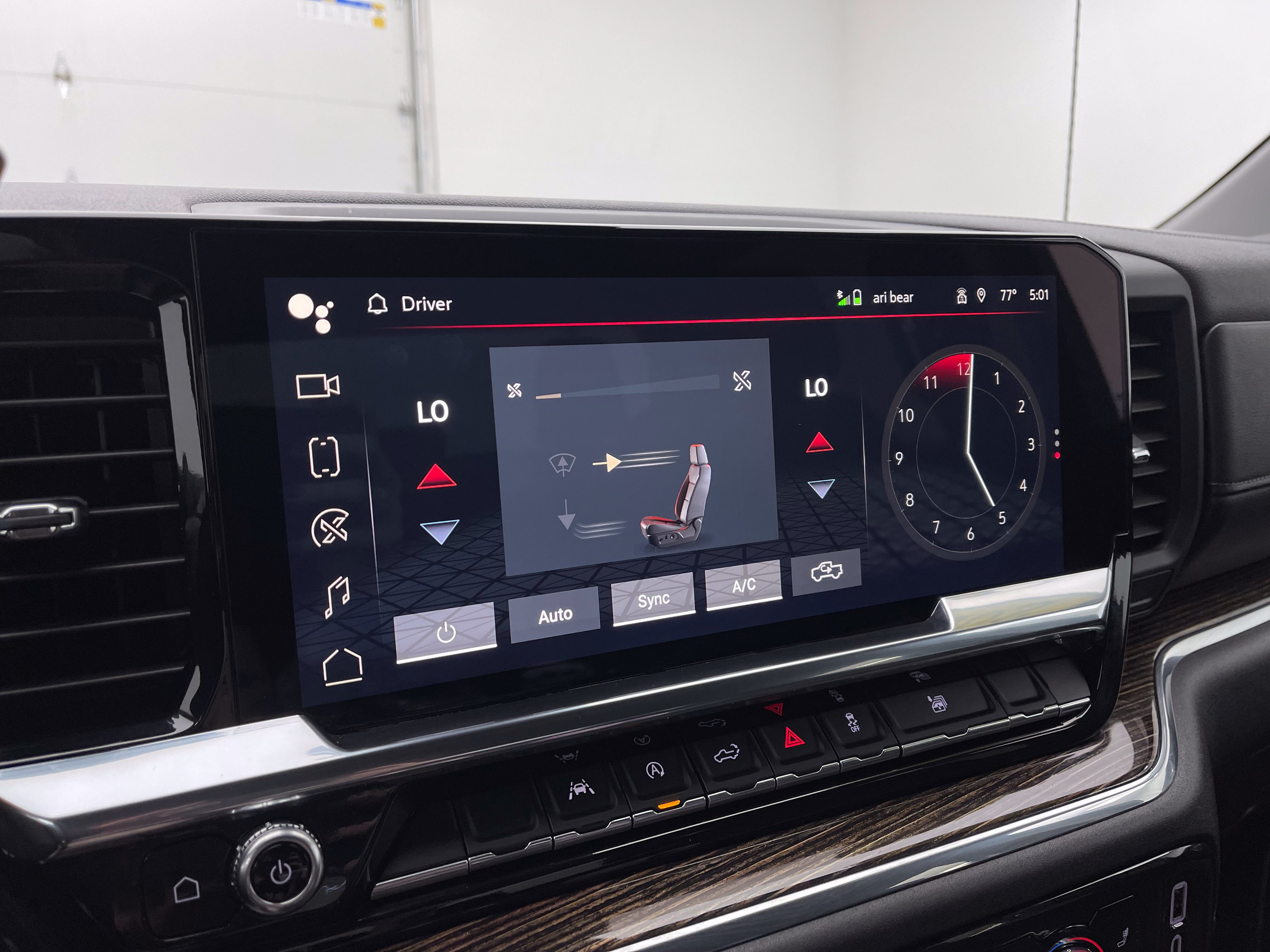Used 2024 GMC Sierra 1500 SLE AWD/4WD image 25