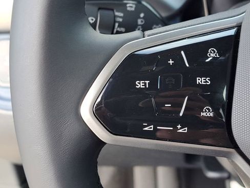 New 2025 Volkswagen ID. Buzz Pro S image 12