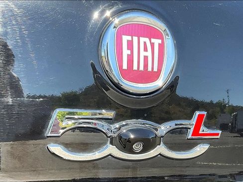 Used 2019 FIAT 500L Trekking FWD image 24