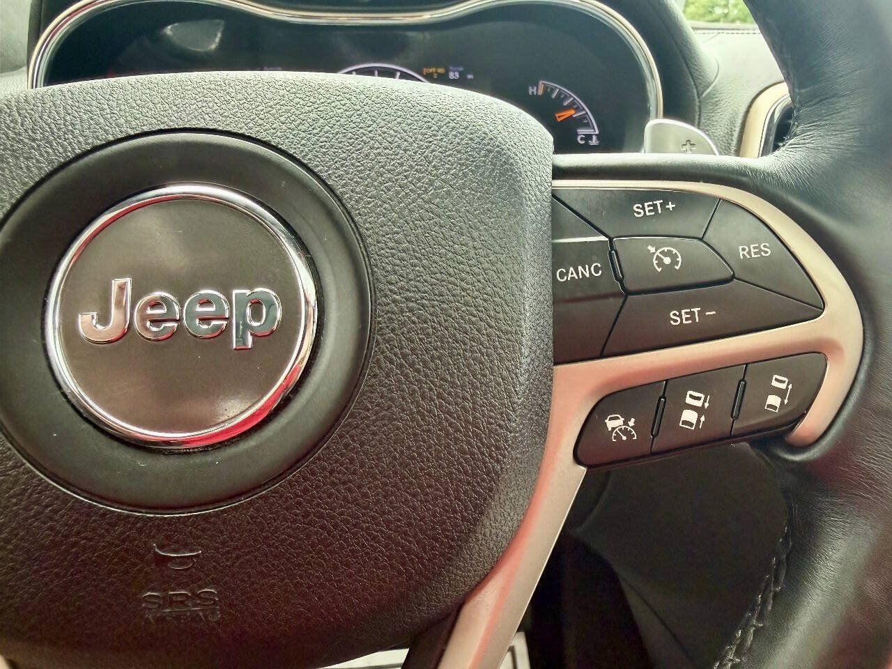 Used 2016 Jeep Grand Cherokee Summit AWD/4WD image 42