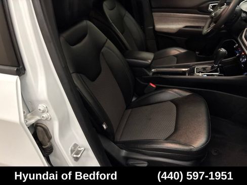 Used 2024 Jeep Compass Latitude AWD/4WD image 24