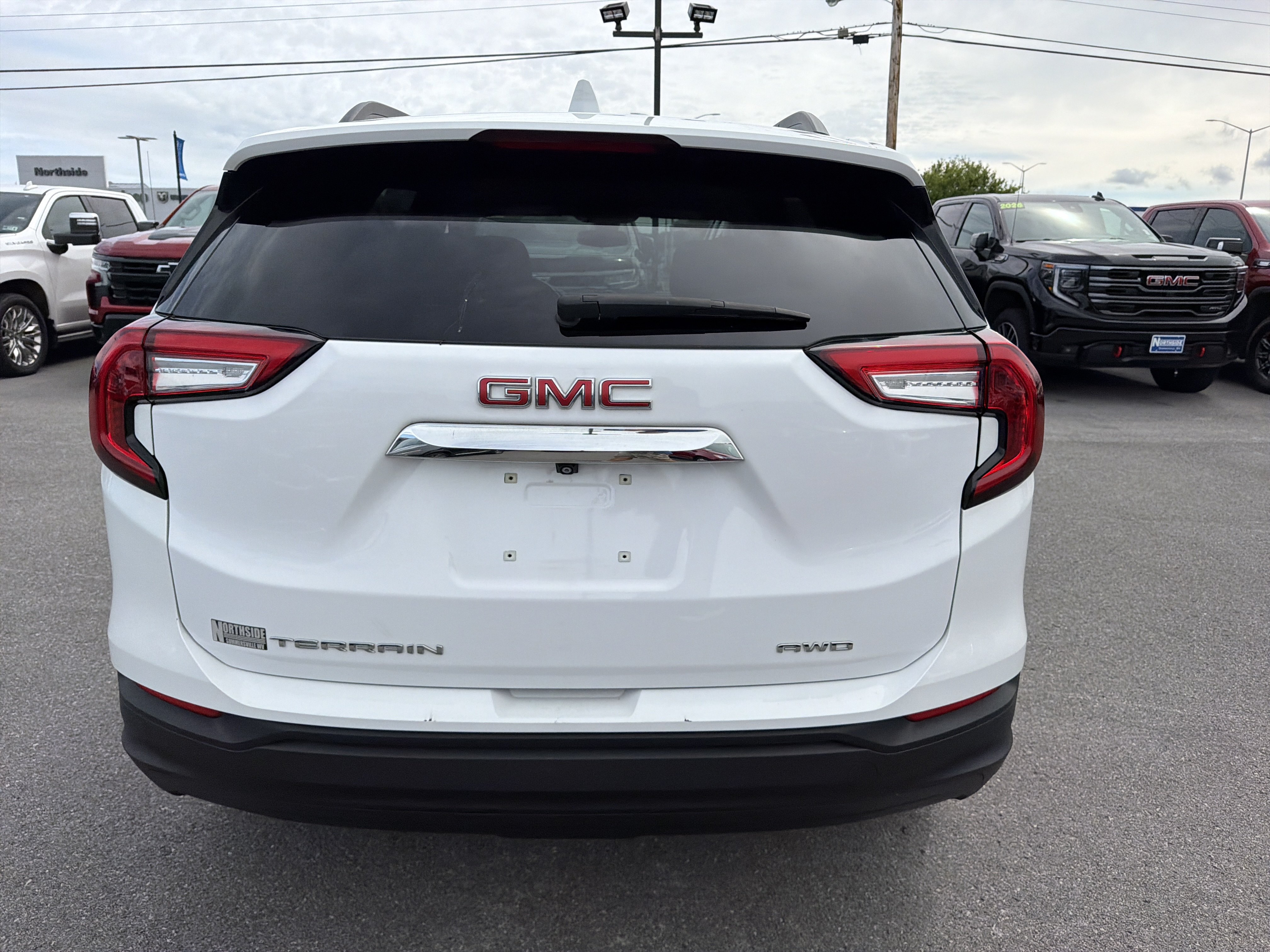 Certified 2024 GMC Terrain SLE w/ Driver Convenience Package AWD/4WD image 7