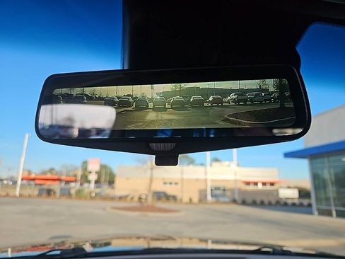 Used 2019 Cadillac Escalade Platinum image 25