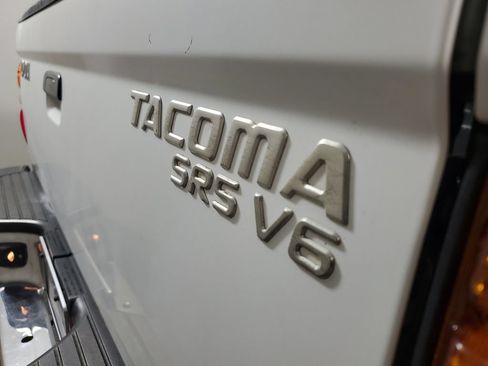 Used 2003 Toyota Tacoma 4x4 Xtracab V6 image 5