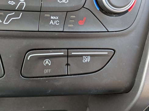 Used 2019 Ford Escape SEL FWD image 25