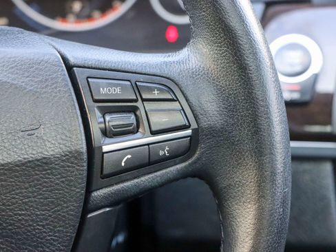 Used 2013 BMW 528i Sedan image 30