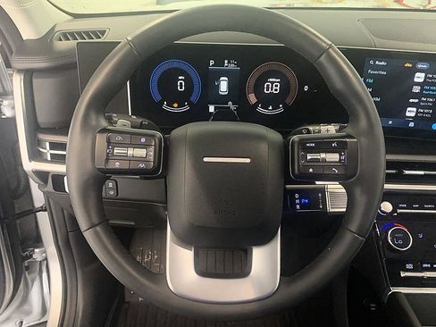 Used 2025 Hyundai Santa Fe XRT AWD/4WD image 12
