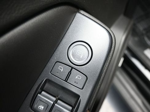 Used 2019 Chevrolet Suburban LT AWD/4WD image 22