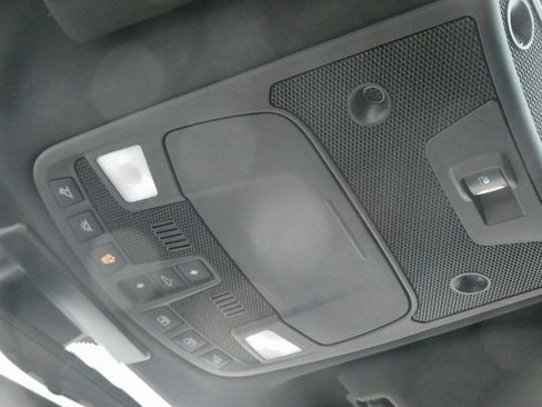 Used 2017 Ford F150 Platinum w/ Equipment Group 701A Luxury image 19