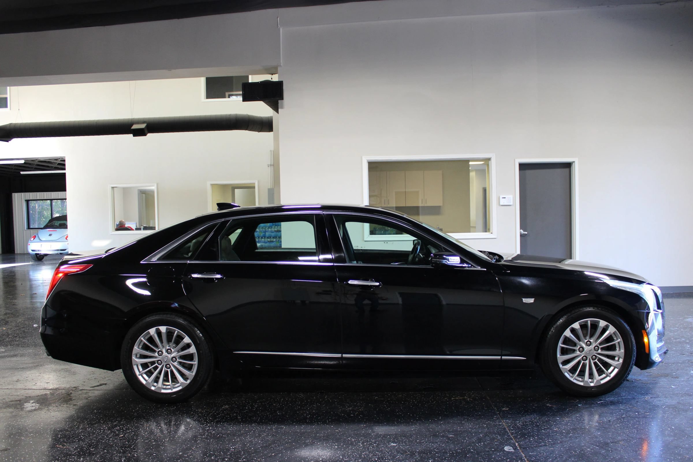Used 2016 Cadillac CT6 RWD image 3