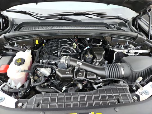 Used 2023 Jeep Grand Cherokee Limited image 31