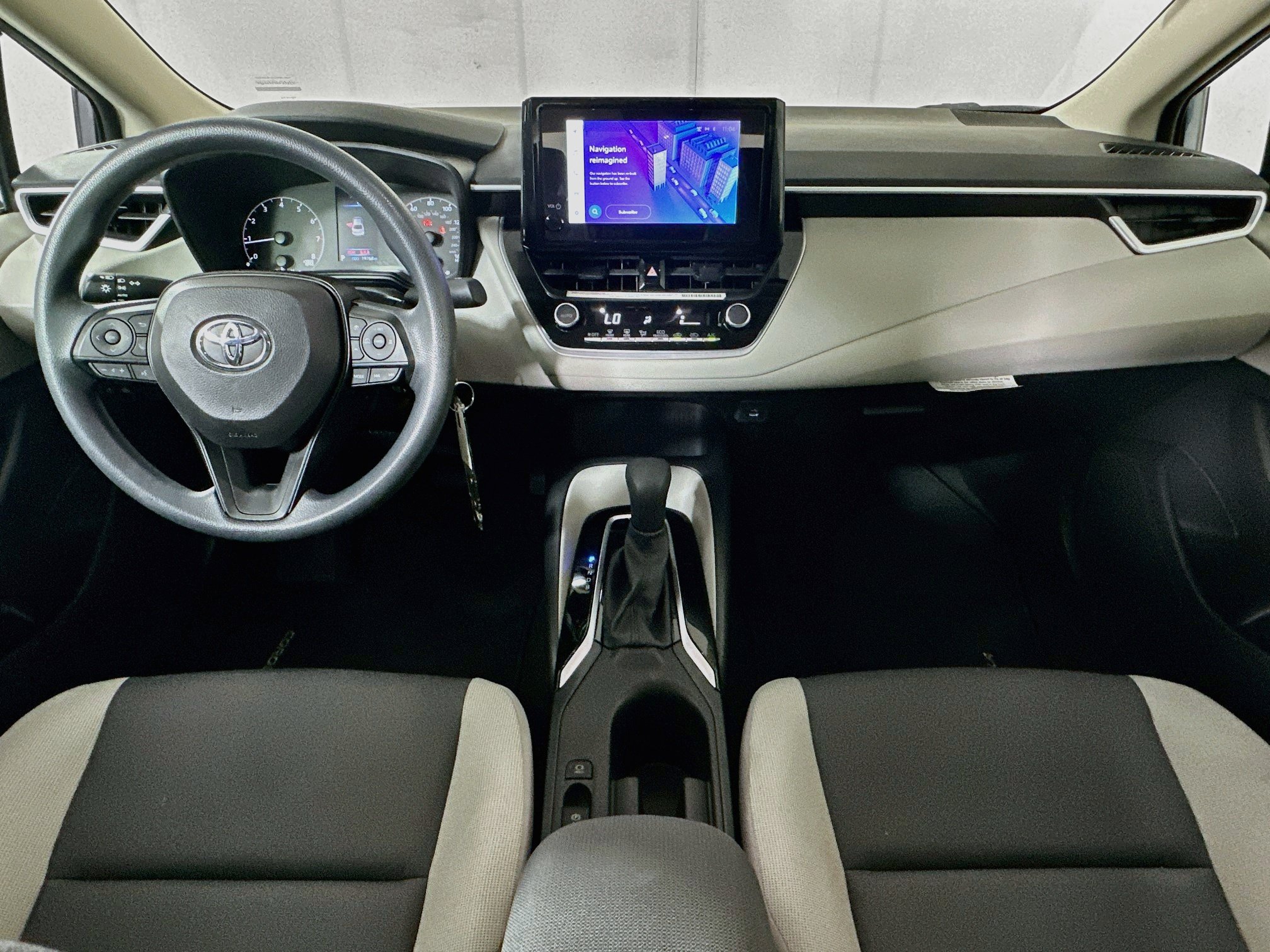 Certified 2024 Toyota Corolla LE FWD image 26