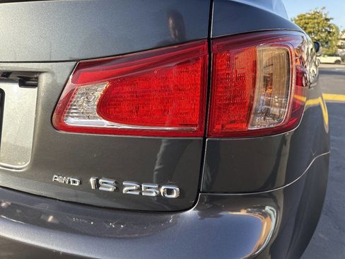 Used 2011 Lexus IS 250 AWD image 29