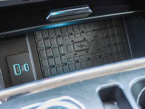 Used 2024 Ford Expedition Max XLT image 25