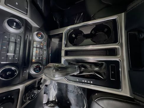 Used 2017 Ford F150 Platinum w/ Equipment Group 701A Luxury image 25