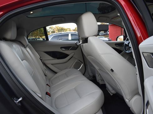 Used 2020 Jaguar I-PACE SE image 34