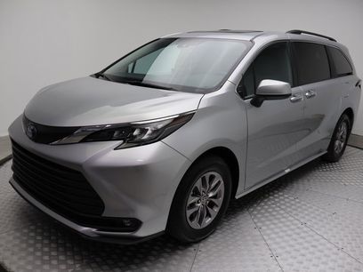 Certified 2025 Toyota Sienna XLE