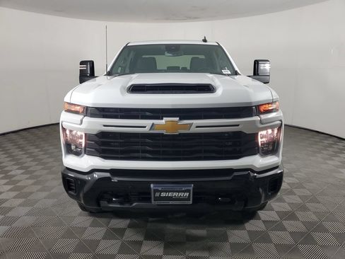New 2026 Chevrolet Silverado 2500 Custom w/ Custom Value Package AWD/4WD image 9