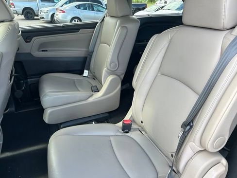Used 2018 Honda Odyssey Elite image 15
