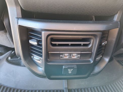 Used 2021 RAM 1500 Laramie image 32