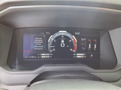 Used 2024 Toyota Tundra Limited AWD/4WD image 40