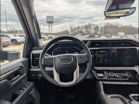 New 2026 GMC Sierra 2500 Denali w/ Technology Package AWD/4WD image 3