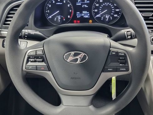 Used 2018 Hyundai Elantra SE w/ Cargo Package FWD image 26