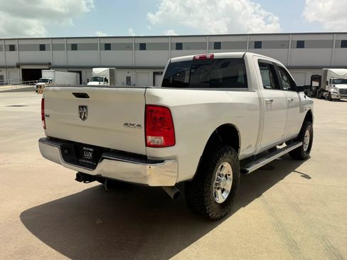 Used 2017 RAM 3500 SLT AWD/4WD image 9