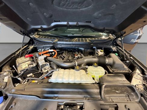 Certified 2025 Ford F150 Lariat w/ Equipment Group 501A Mid AWD/4WD image 16