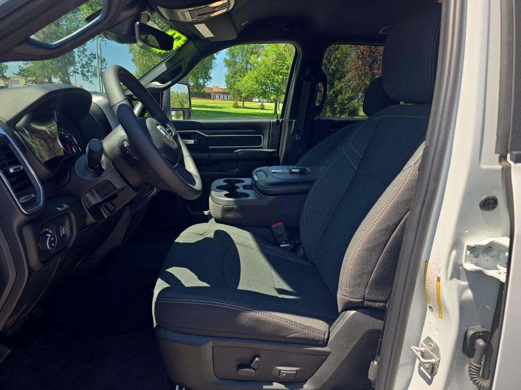 Used 2026 RAM 2500 Big Horn AWD/4WD image 11