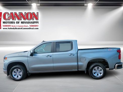 Used 2025 Chevrolet Silverado 1500 LT image 8