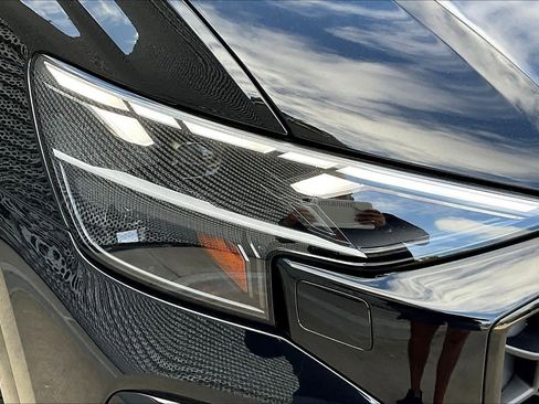 New 2026 Audi Q8 Premium Plus image 13