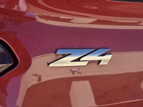 Used 2020 BMW Z4 M40i w/ Executive Package image 10